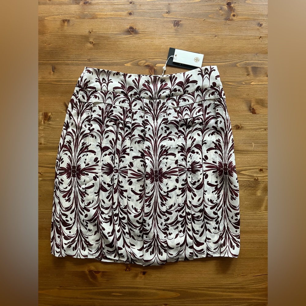 NWT Tory Burch White & Burgundy Floral Damask A-Line Skirt